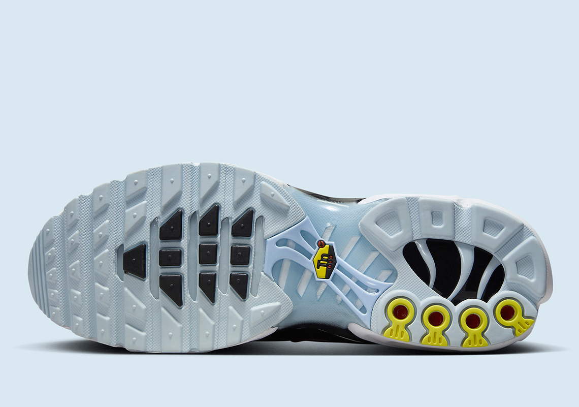 Bộ Sưu Tập Nike 'SWOOSH!' Pack: Sự Độc Đáo Trong Chi Tiết Insole - 6