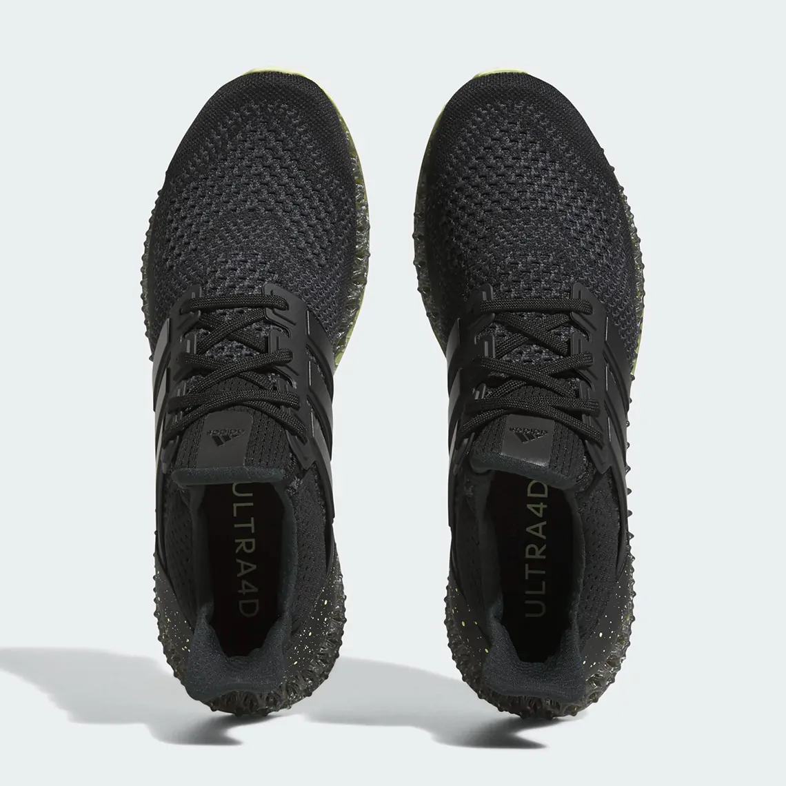 Bộ sưu tập Pride của Rich Mnisi x adidas gồm ba phiên bản ULTRA 4D - 5