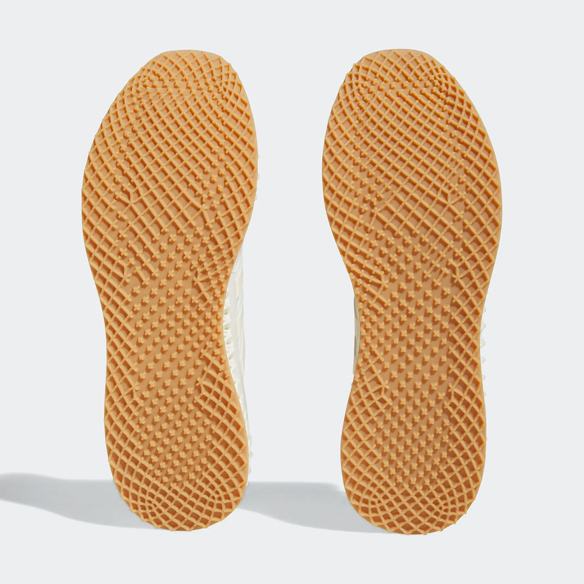 Bộ sưu tập Pride của Rich Mnisi x adidas gồm ba phiên bản ULTRA 4D - 9