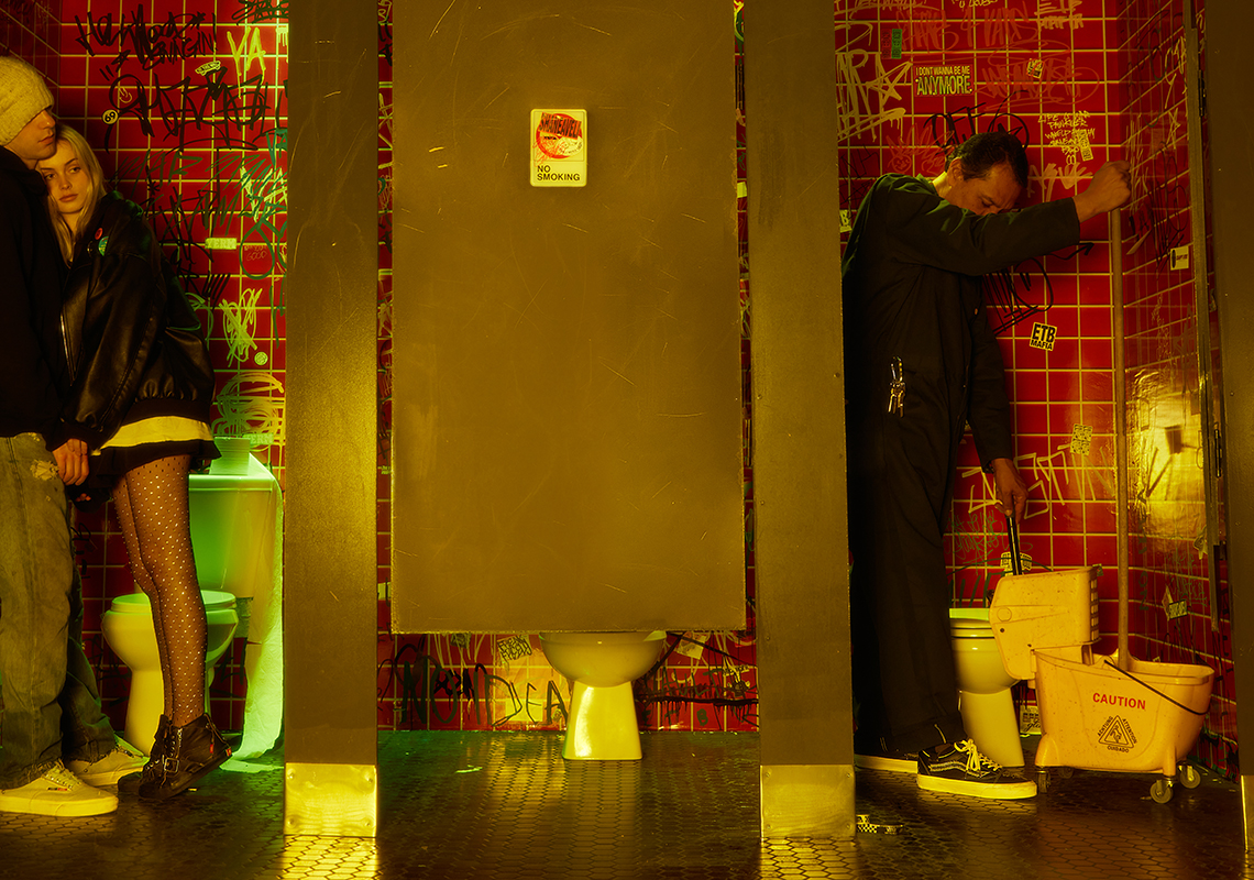 Bộ sưu tập Star Spangled Glamour của Vans và Midnight Studios - 2