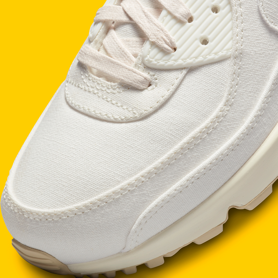 Bộ sưu tập The Future Is Equal của Nike chào đón Air Max 90 - 9