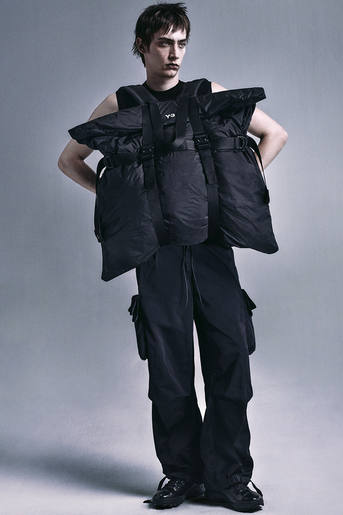 Bộ sưu tập Xuân/Hè 2024 adidas Y-3: Sự hòa quyện độc đáo giữa hữu cơ và tổng hợp - 12