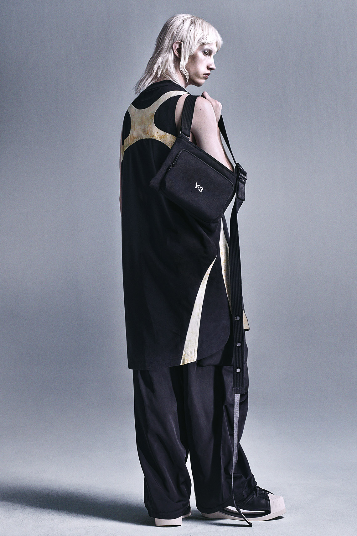 Bộ sưu tập Xuân/Hè 2024 adidas Y-3: Sự hòa quyện độc đáo giữa hữu cơ và tổng hợp - 30