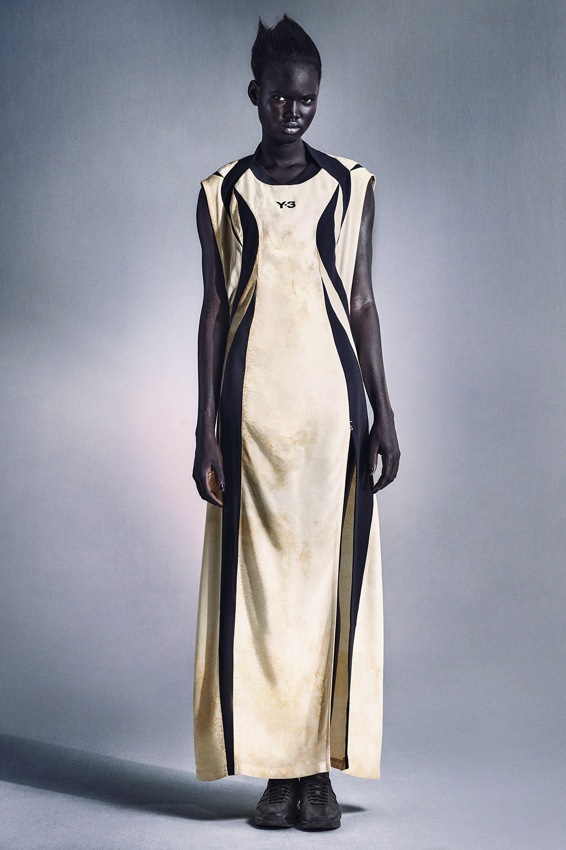 Bộ sưu tập Xuân/Hè 2024 adidas Y-3: Sự hòa quyện độc đáo giữa hữu cơ và tổng hợp - 33