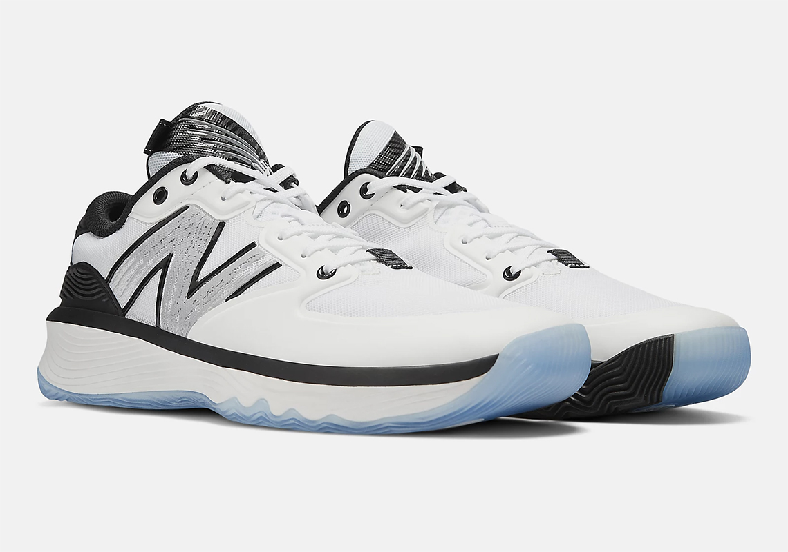 Boston Brand New Balance Ra Mắt Giày Bóng Rổ Hesi Low Mới - 3