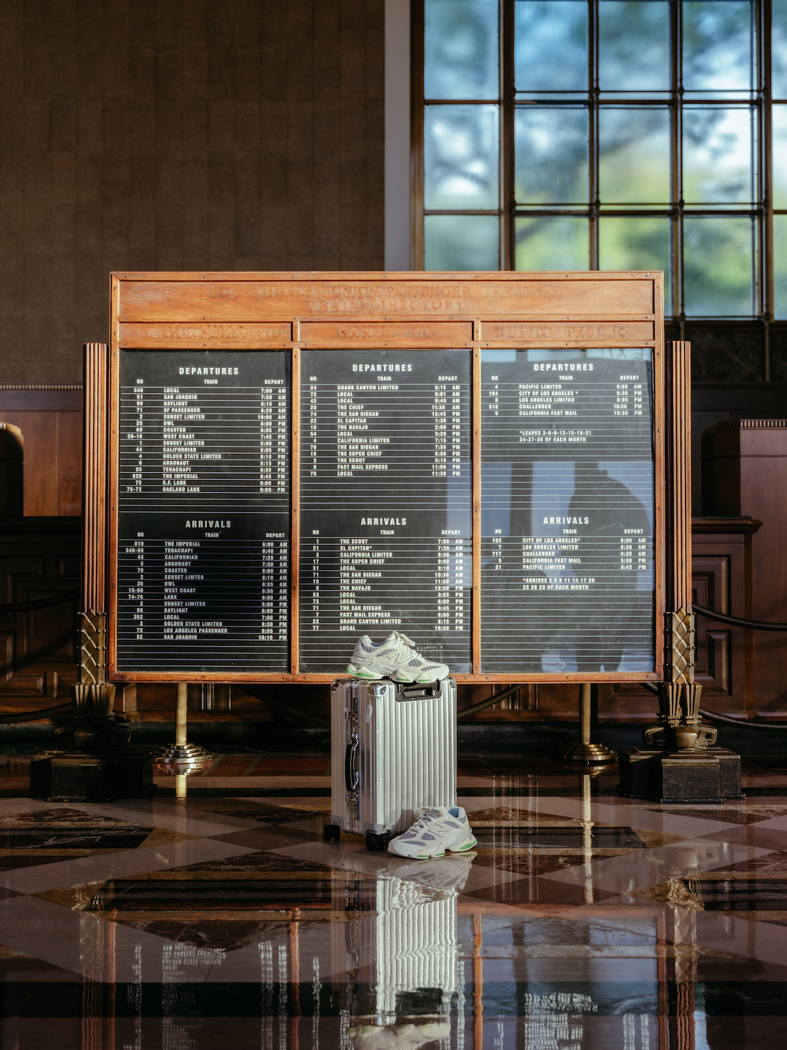 Bricks & Wood x New Balance 9060 sẽ ra mắt trên toàn cầu vào 30/1/2023 - 15