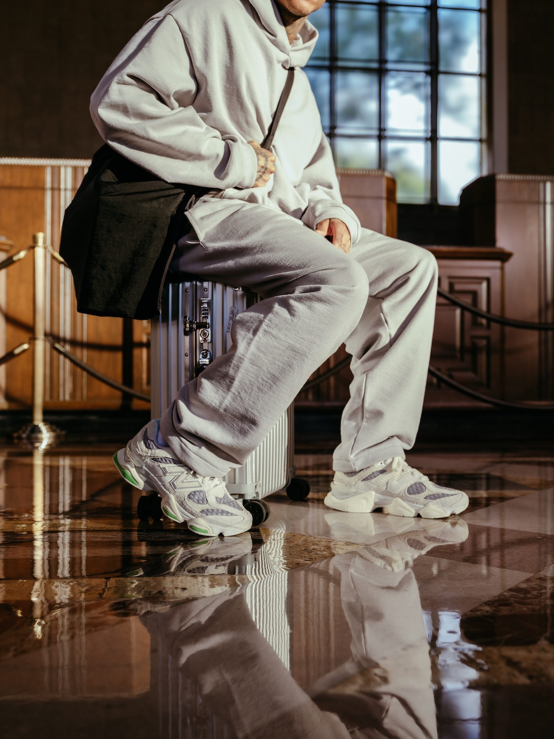 Bricks & Wood x New Balance 9060 sẽ ra mắt trên toàn cầu vào 30/1/2023 - 17