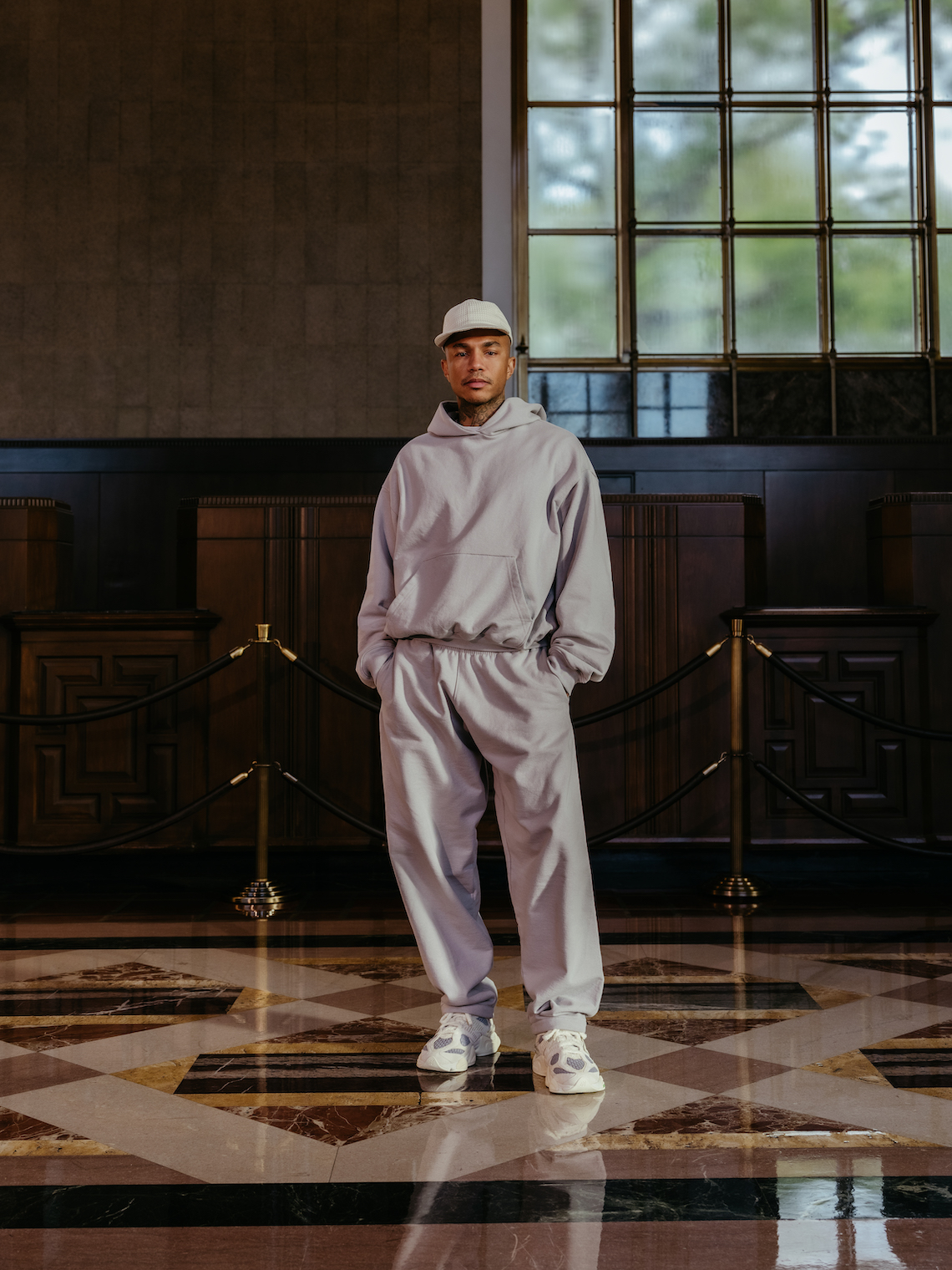 Bricks & Wood x New Balance 9060 sẽ ra mắt trên toàn cầu vào 30/1/2023 - 8