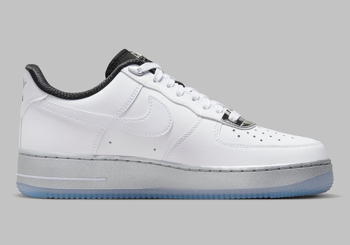 Các điểm nhấn Chrome tạo nên sự khác biệt cho bộ đôi Nike Air Force 1 này - 11