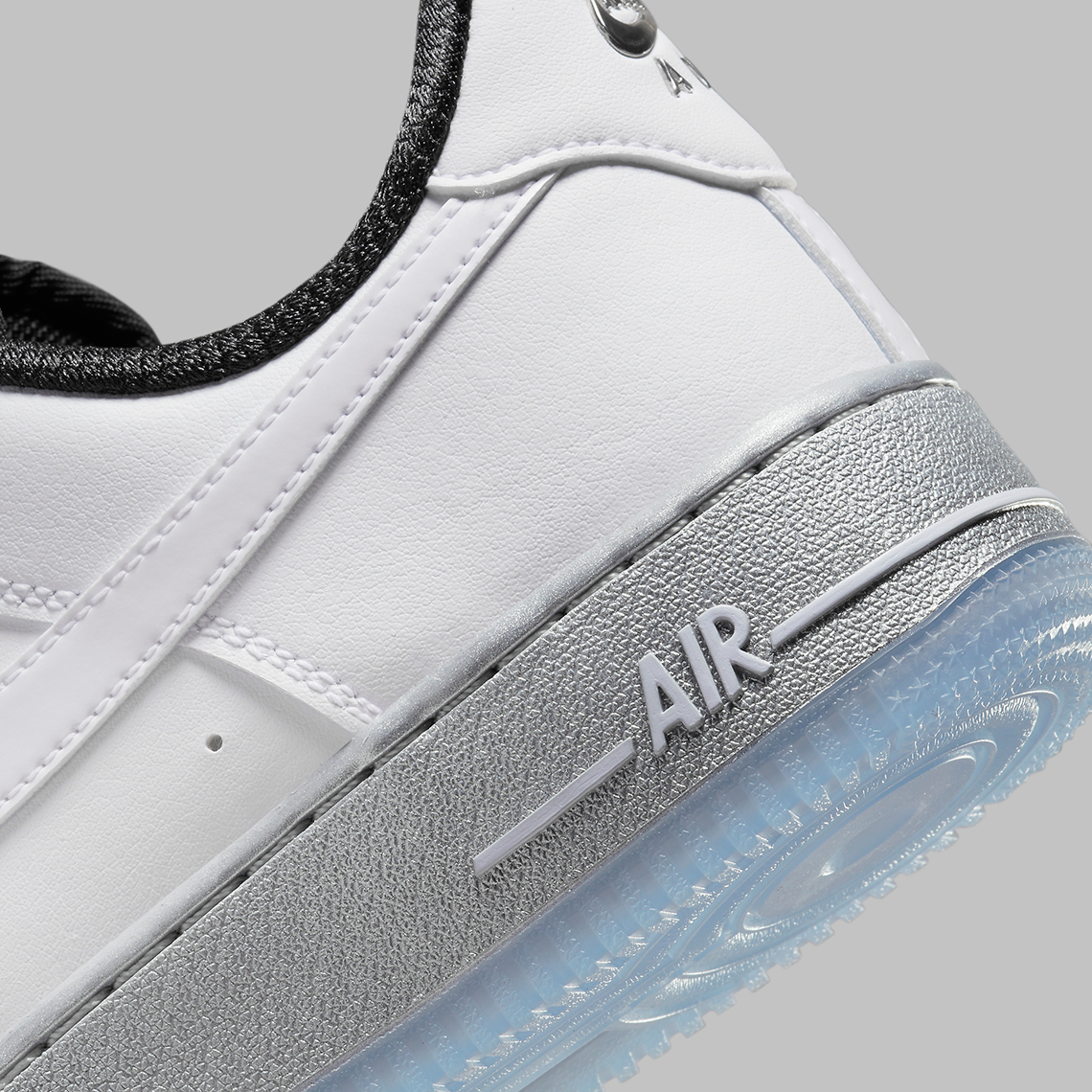 Các điểm nhấn Chrome tạo nên sự khác biệt cho bộ đôi Nike Air Force 1 này - 15