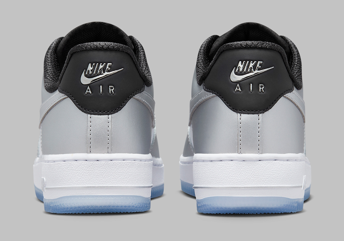 Các điểm nhấn Chrome tạo nên sự khác biệt cho bộ đôi Nike Air Force 1 này - 6