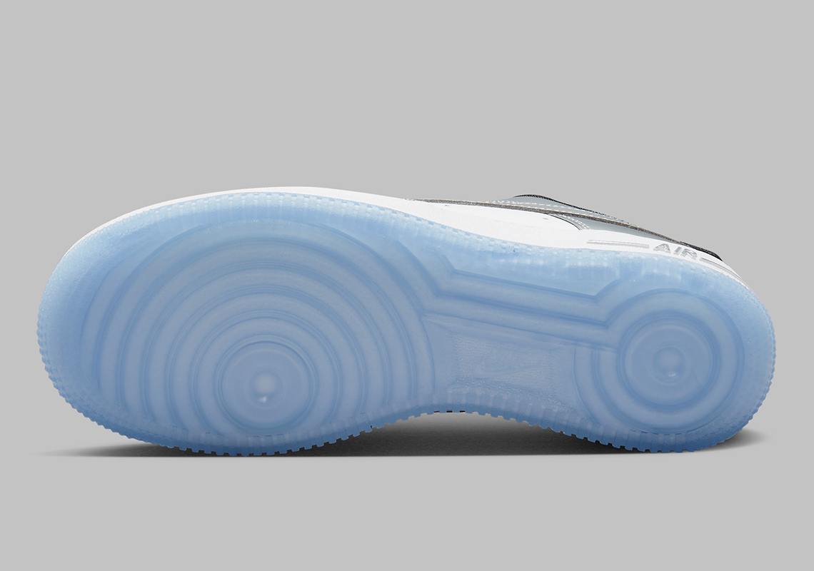 Các điểm nhấn Chrome tạo nên sự khác biệt cho bộ đôi Nike Air Force 1 này - 7