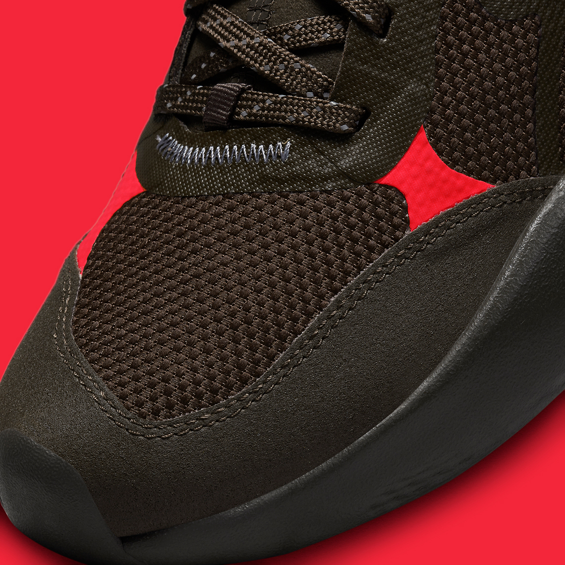 Các điểm nhấn hồng ngoại làm sáng lên chiếc Jordan Delta 3 Mid này - 8