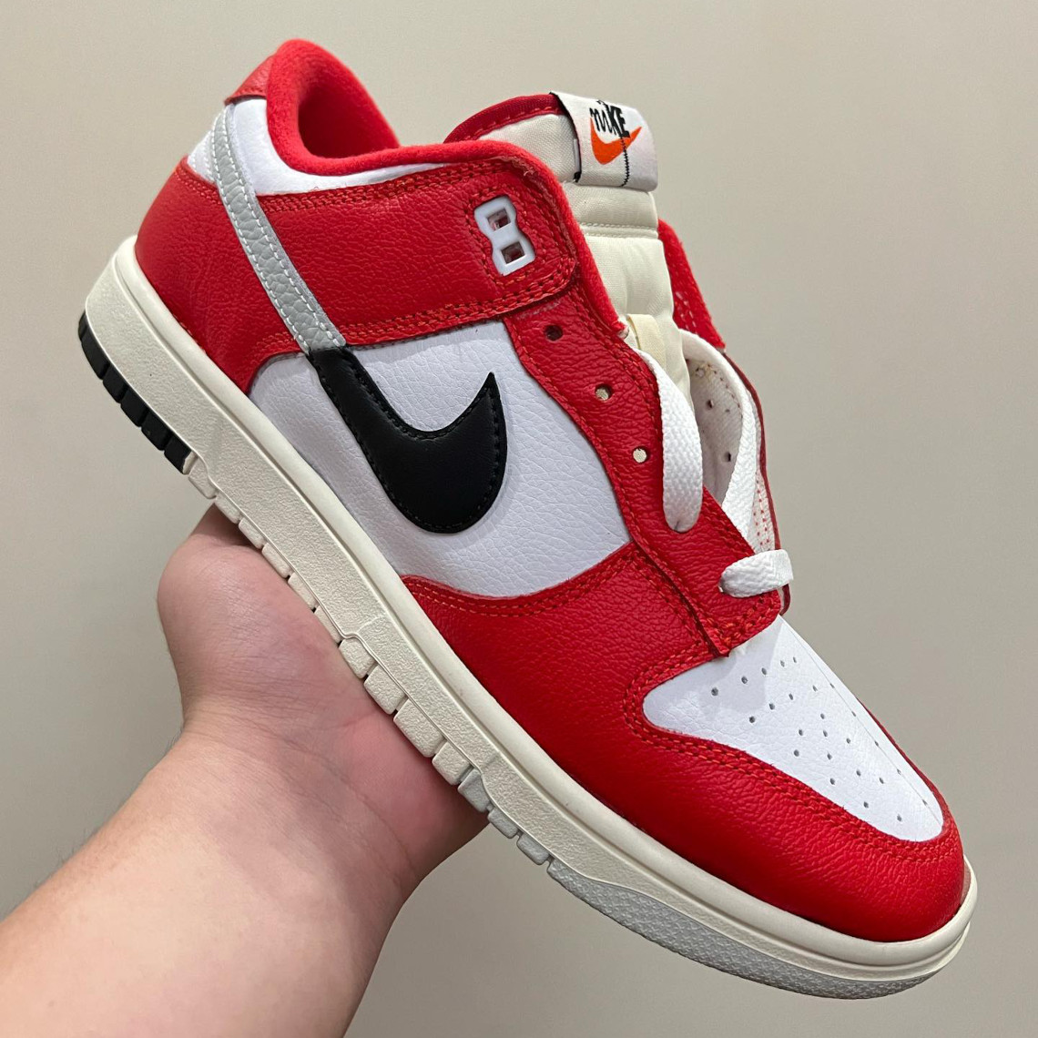 Các thí nghiệm của Nike với đế ba màu trên Dunk Low Chicago dự kiến năm 2023 - 3