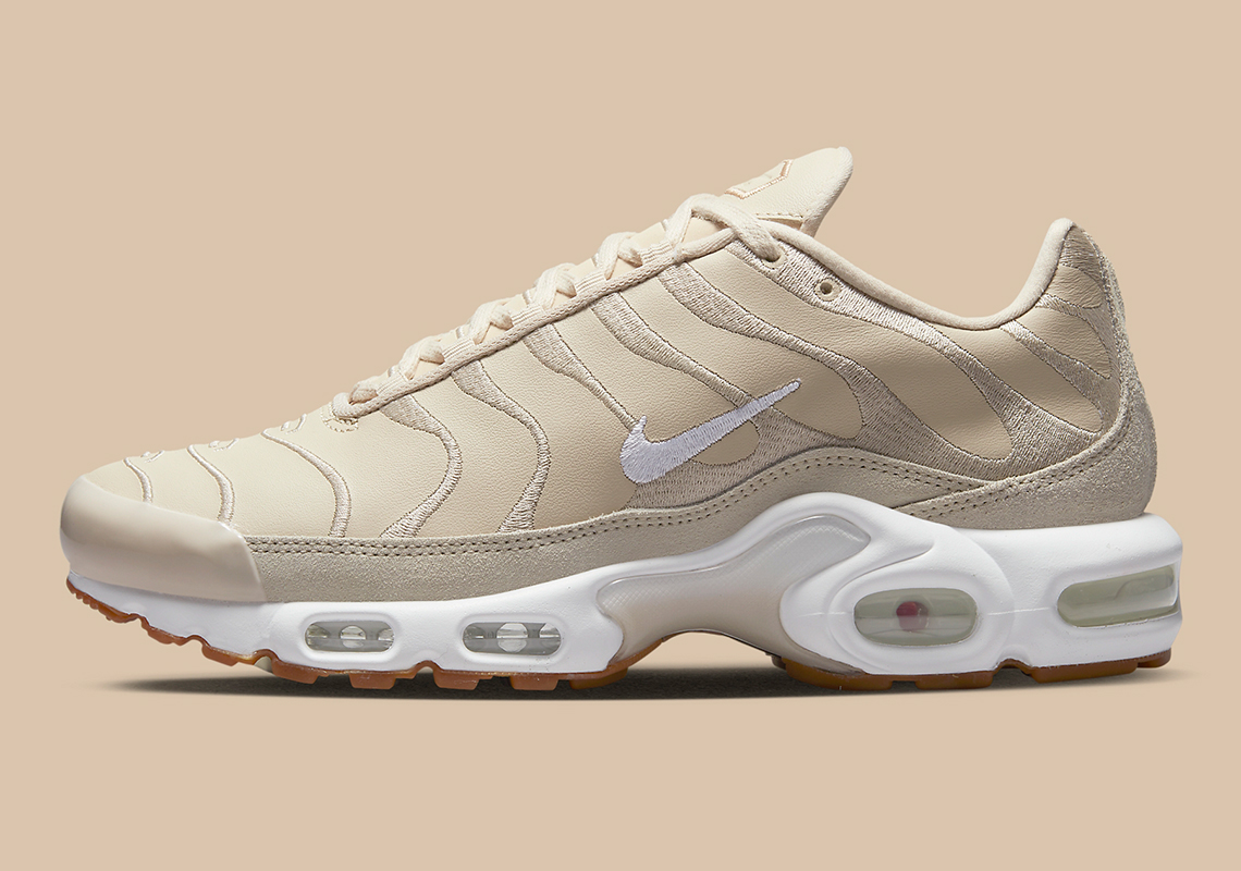 Các yếu tố cao cấp được trang bị trên Nike Air Max Plus màu be - 2