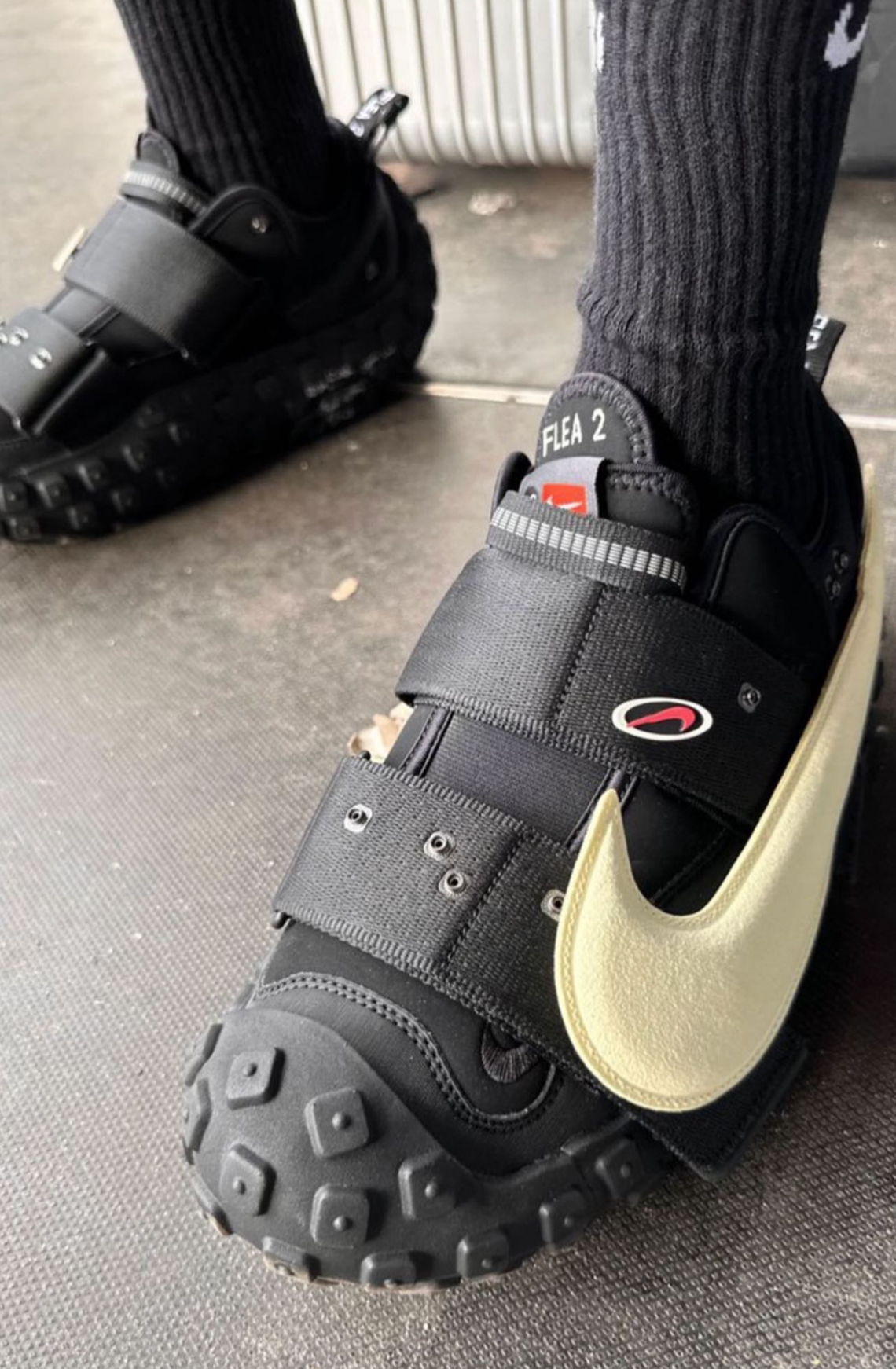 Cactus Plant Flea Market và Nike giới thiệu phiên bản mới: Cactus Plant Flea Market x Nike Air Flea 2  - 2