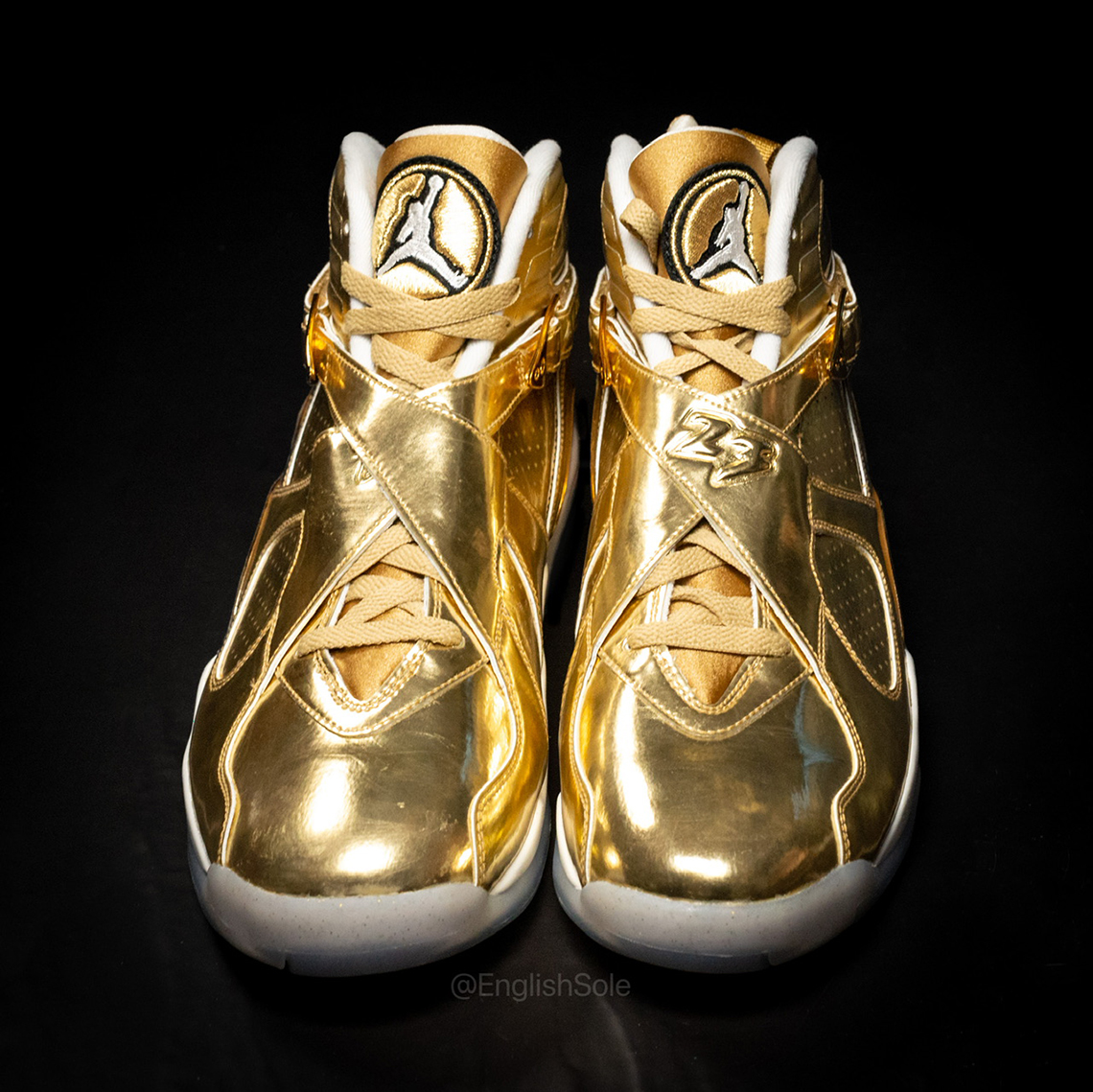 Cái nhìn chi tiết về mẫu OVO x Air Jordan 8 Gold của Drake - 5