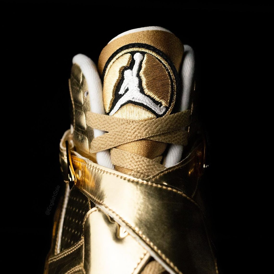Cái nhìn chi tiết về mẫu OVO x Air Jordan 8 Gold của Drake - 7
