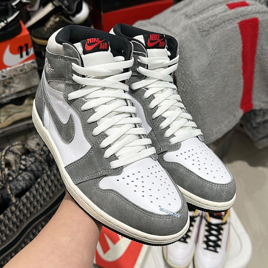 Cái nhìn đầu tiên về Air Jordan 1 Washed Black thật tuyệt vời - 3