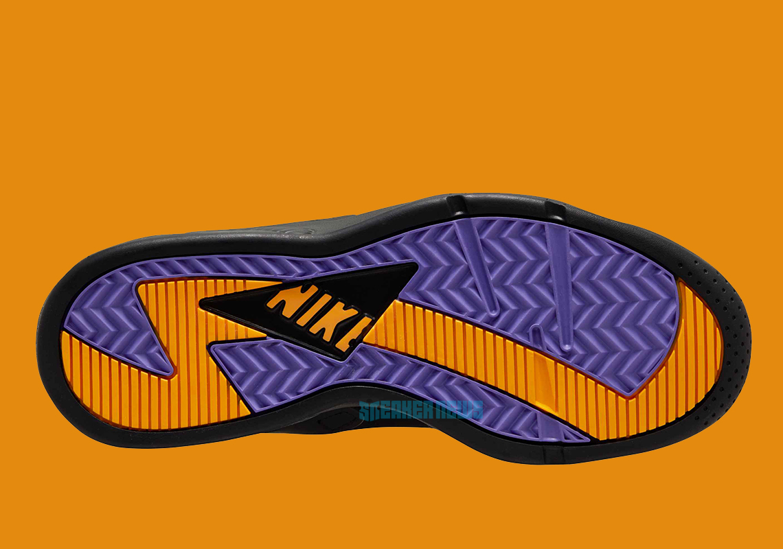 Cái nhìn đầu tiên về Nike Air Flight Huarache Kobe Bryant PE - 4