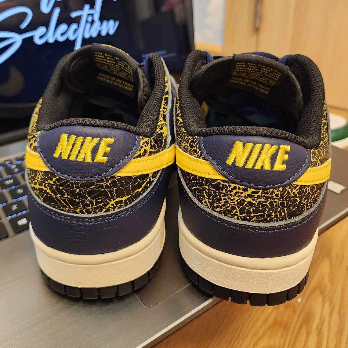 Cận Cảnh Nike Dunk Low 'Cracked Leather': Phong Cách Retro đầy Sáng Tạo - 3