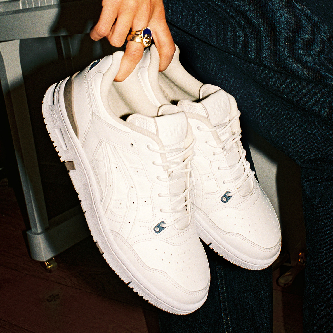 Charlotte Cardin và ASICS EX89: Mẫu Giày Hợp Tác Sáng Tạo - 2