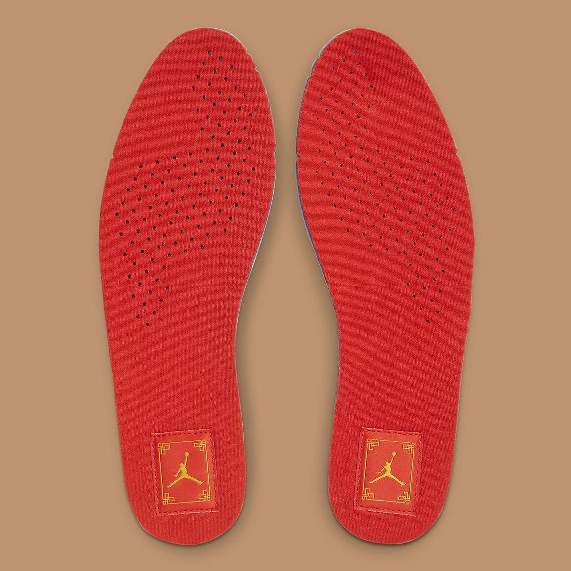 Chỉ có 5000 đôi Air Jordans có sẵn với thiết kế Year of the Rabbit - 11