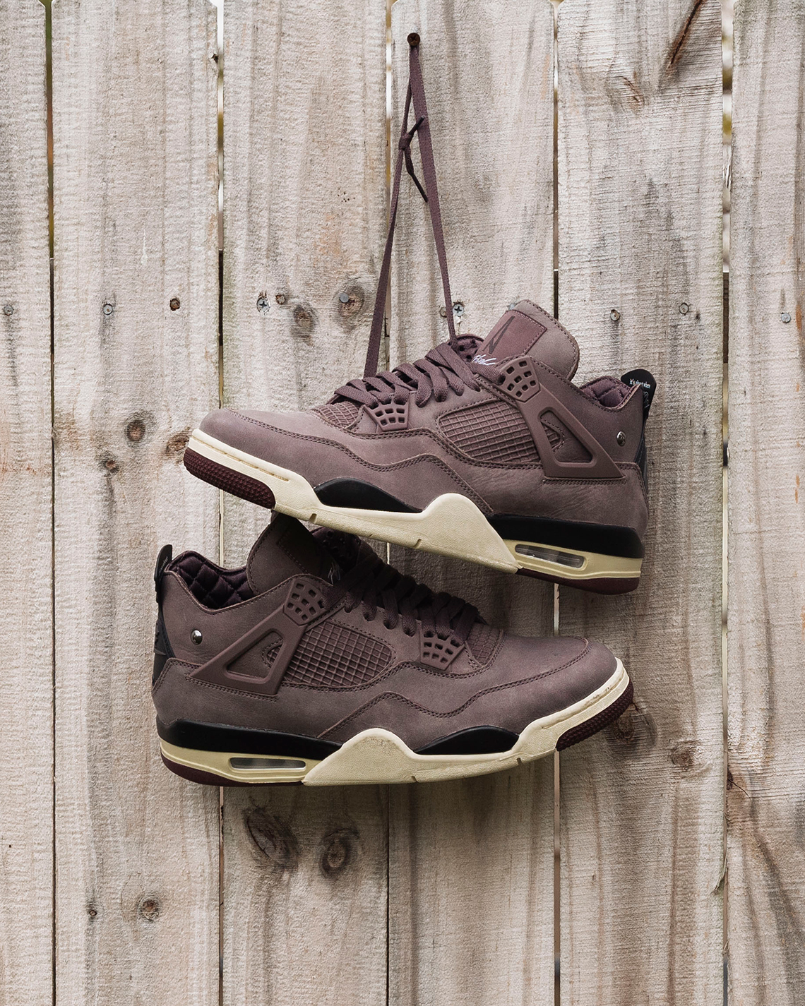 Chi tiết phát hành chính thức cho sự hợp tác của A Ma Maniére x Air Jordan 4 - 3