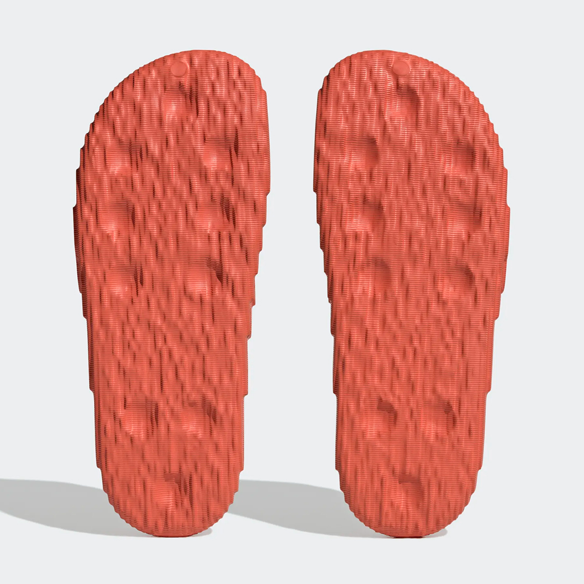 Chiếc áo khoác Pre-loved Red của adidas Adilette 22 - 6