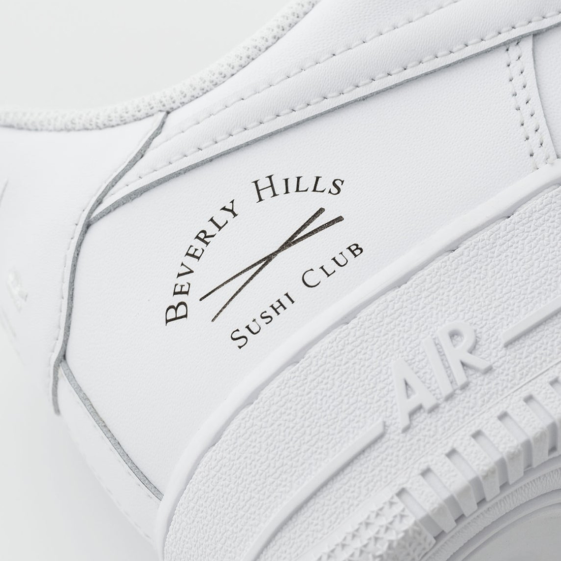 Chris Stamp hợp tác với đầu bếp Nobu Matsuhisa cho phiên bản Sushi Force 1 - 5