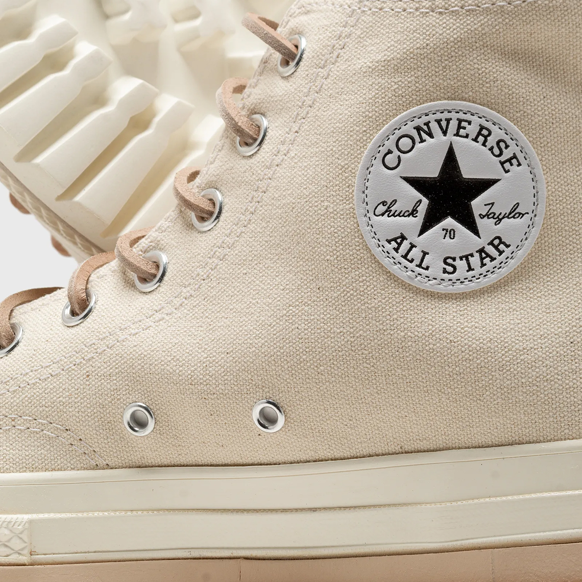 Converse Chuck 70 Canvas LTD: Sự kết hợp độc đáo giữa phong cách truyền thống và đế lớn - 8