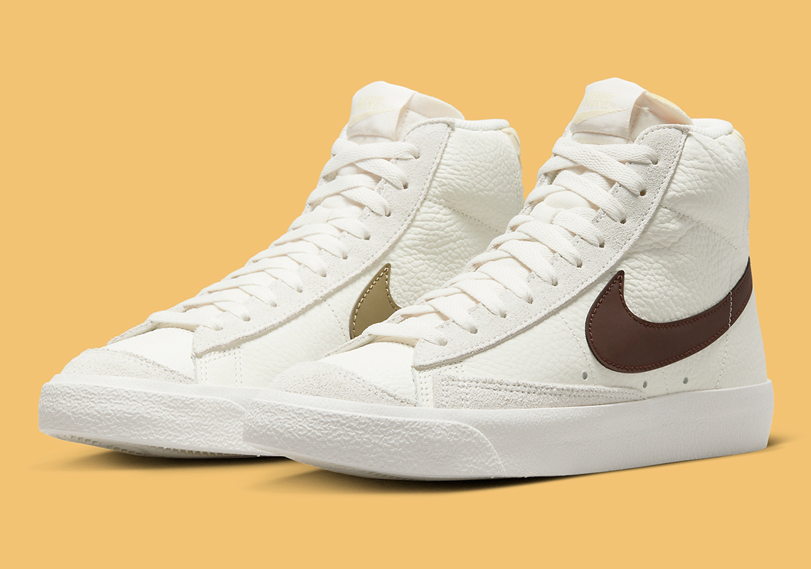 Cùng khám phá đôi giày sneaker Nike Blazer Mid 77 Python Heel - 2