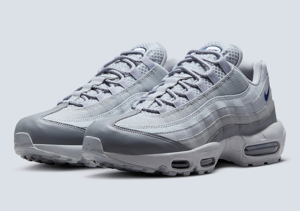 Cùng ngắm hình ảnh của mẫu giày sneaker Nike Air Max 95 Grey/Midnight Navy - 2