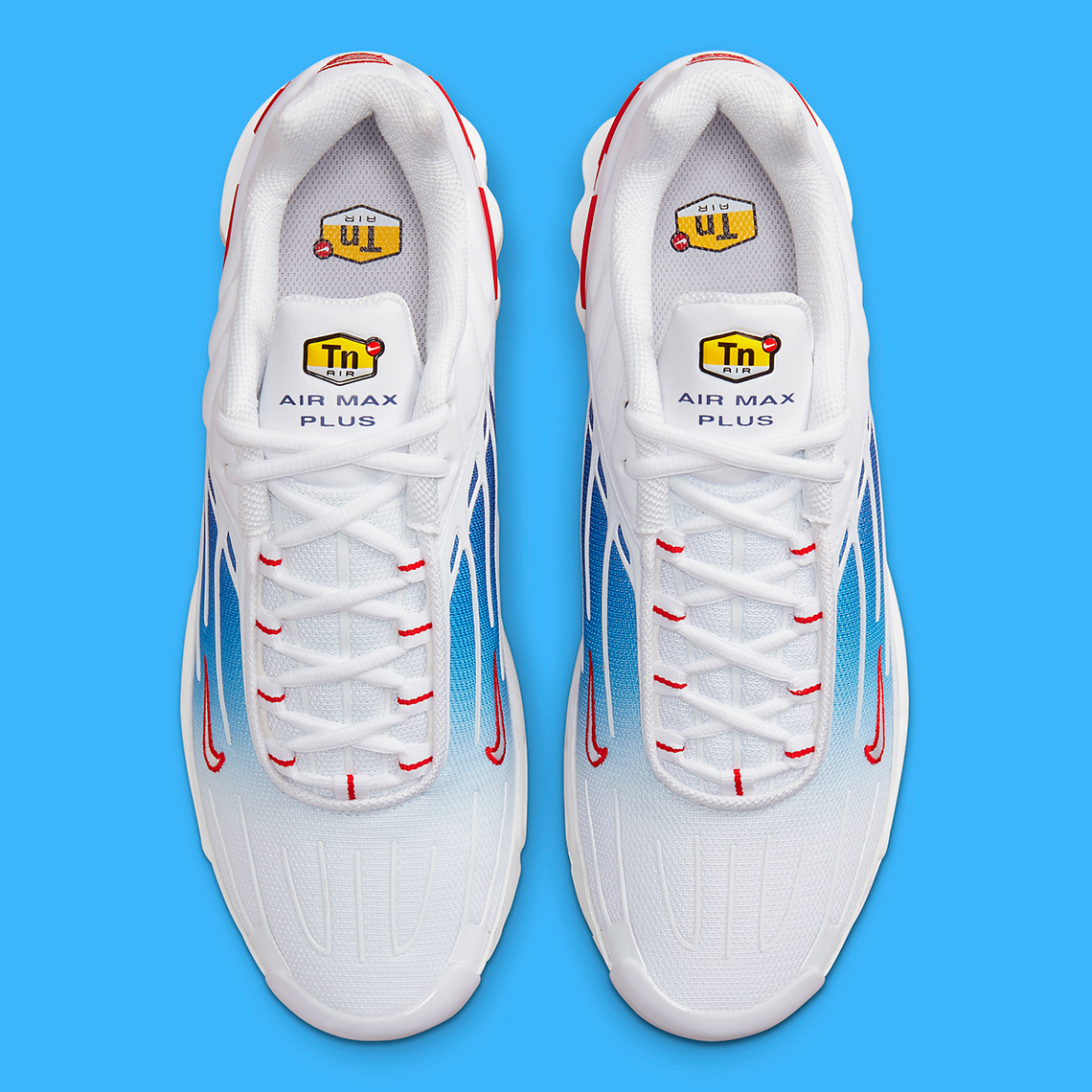 Dải màu xanh sống động tạo ra chủ đề Hoa Kỳ trên Nike Air Max Plus 3 - 4