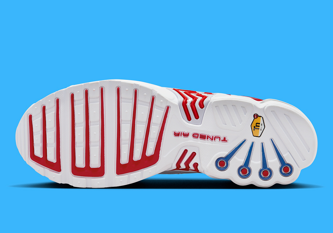 Dải màu xanh sống động tạo ra chủ đề Hoa Kỳ trên Nike Air Max Plus 3 - 6