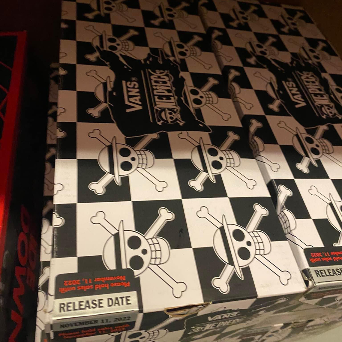 Dành cho fan của OnePiece với mẫu giày sneaker One Piece Vans Authentic - 6