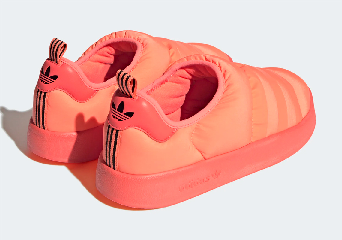 Đánh giá Adidas Puffylette Beam Orange: Giày dép giữ ấm chân mang phong cách thời trang mới. - 4