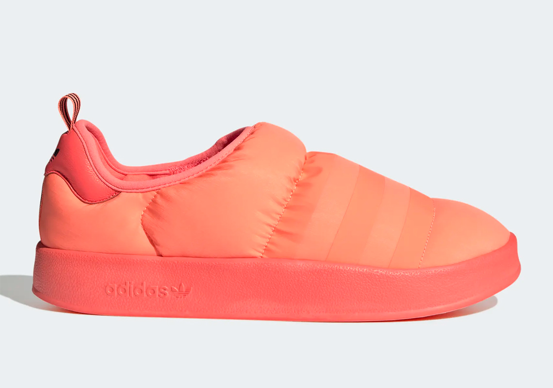 Đánh giá Adidas Puffylette Beam Orange: Giày dép giữ ấm chân mang phong cách thời trang mới. - 5