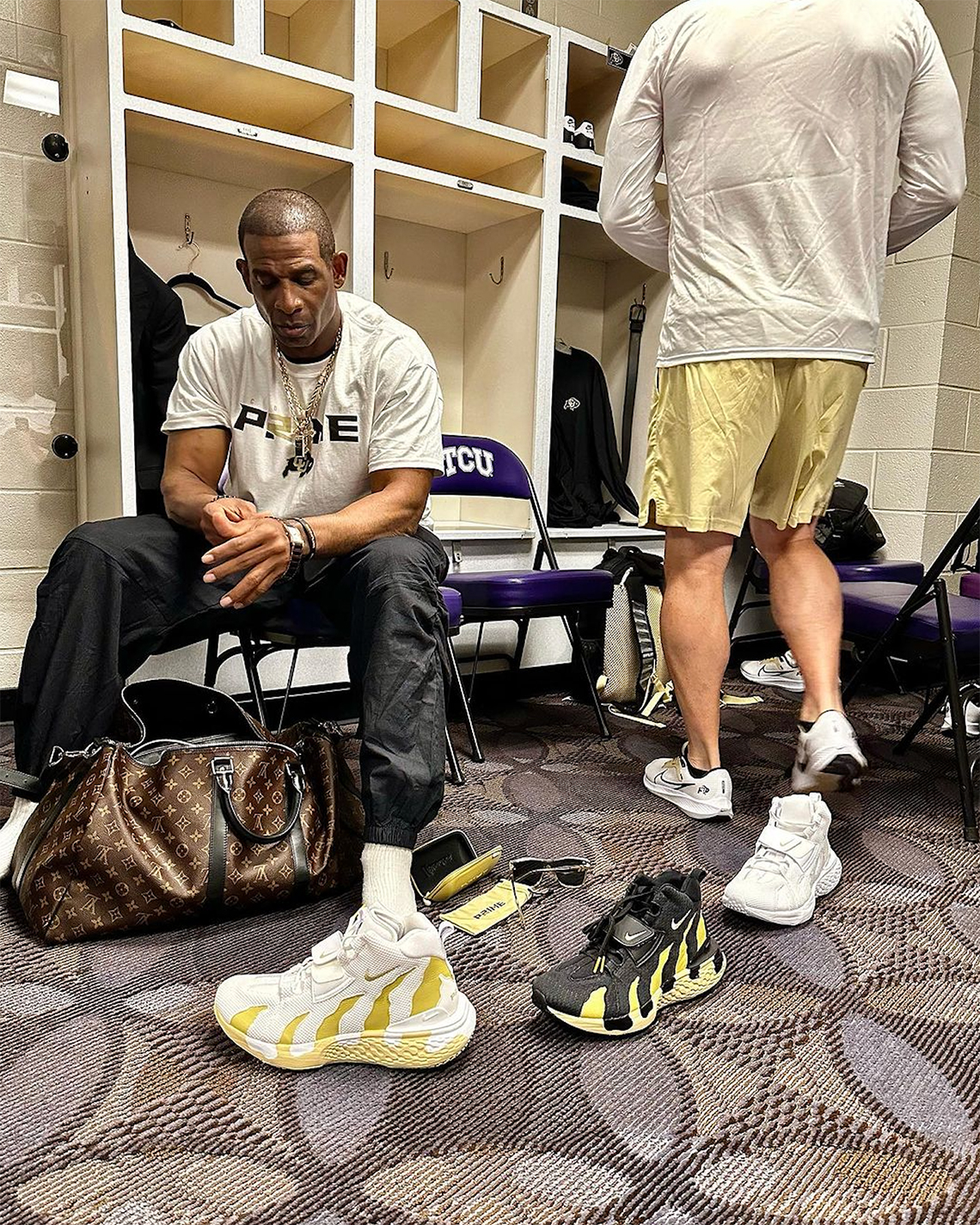 Deion Sanders Trở Lại Với Nike: Một Cái Nhìn Trước Về Giày Thể Thao Mới - 2