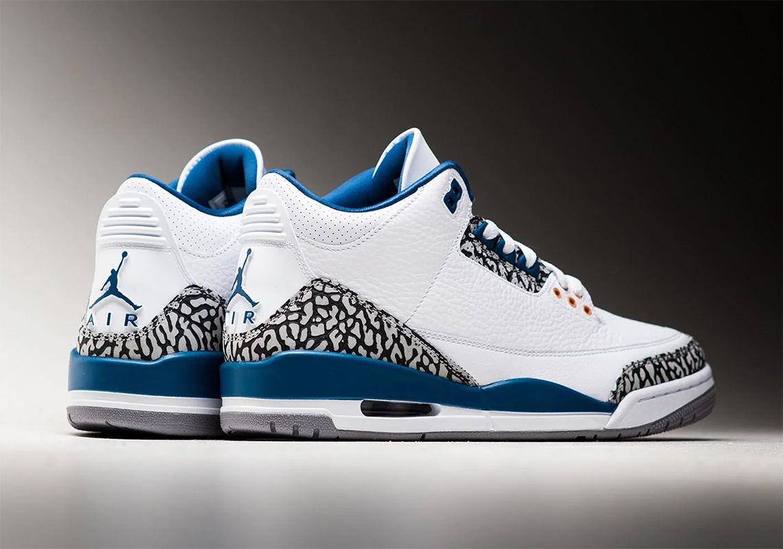 Địa điểm bán Air Jordan 3 Retro Wizards PE - 3