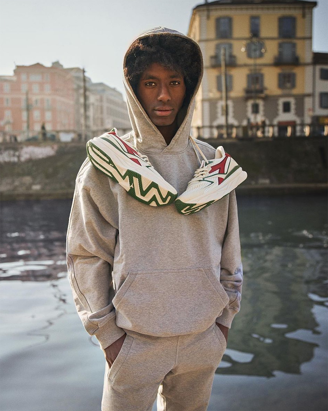 Diadora và END. Clothing kết hợp phát hành giày V7000 'Milano' mới - 10