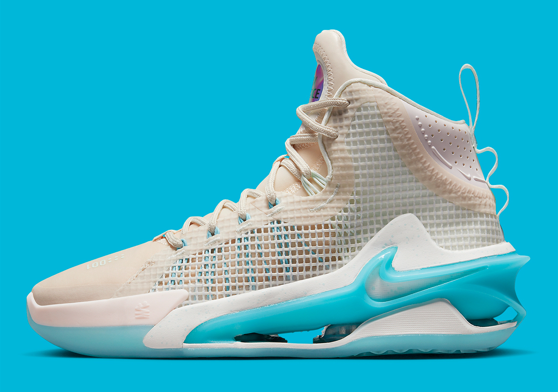 Điểm nhấn Vivid Sky làm sống động Nike Zoom GT Jump - 3