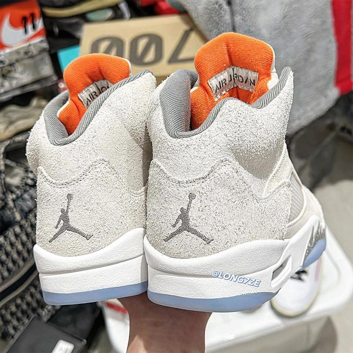 Điều đầu tiên nhận thấy khi nhìn vào Air Jordan 5 SE Craft là thiết kế độc đáo của nó - 4