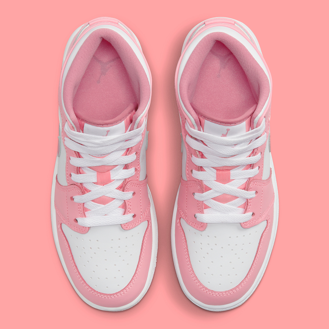 Đôi Air Jordan 1 mid màu hồng/trắng này là món quà hoàn hảo trong Ngày lễ tình nhân - 4