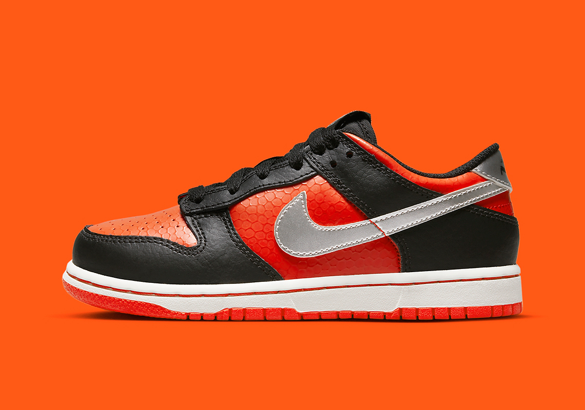 Đôi giày cho trẻ em Nike Dunk Low Martian tinh tế với màu cam đậm - 2