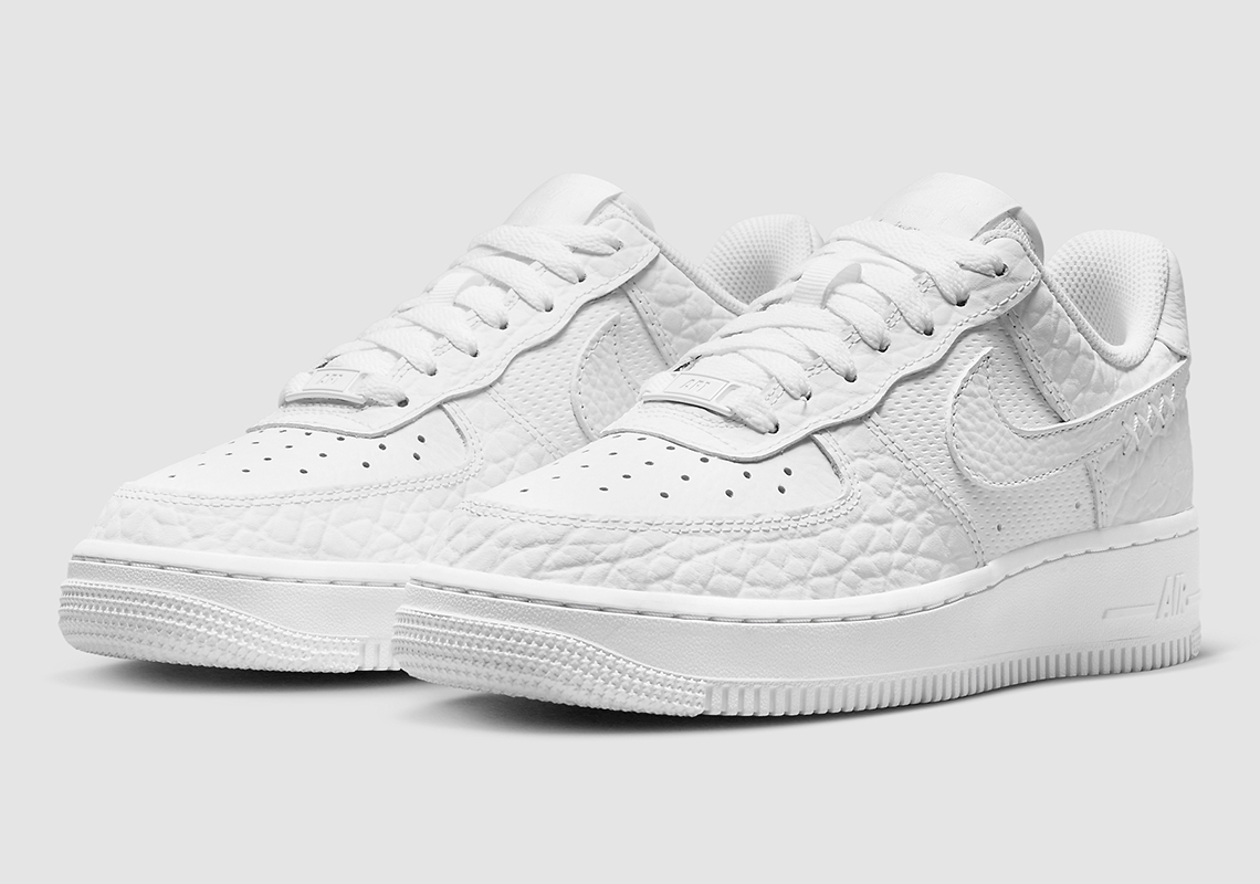 Đôi giày Nike Air Force 1 Low Color Of The Month màu trắng - 3