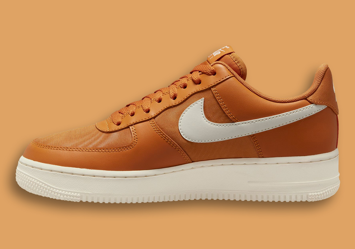 Đôi giày Nike Air Force 1 low này có hương vị bí ngô - 2