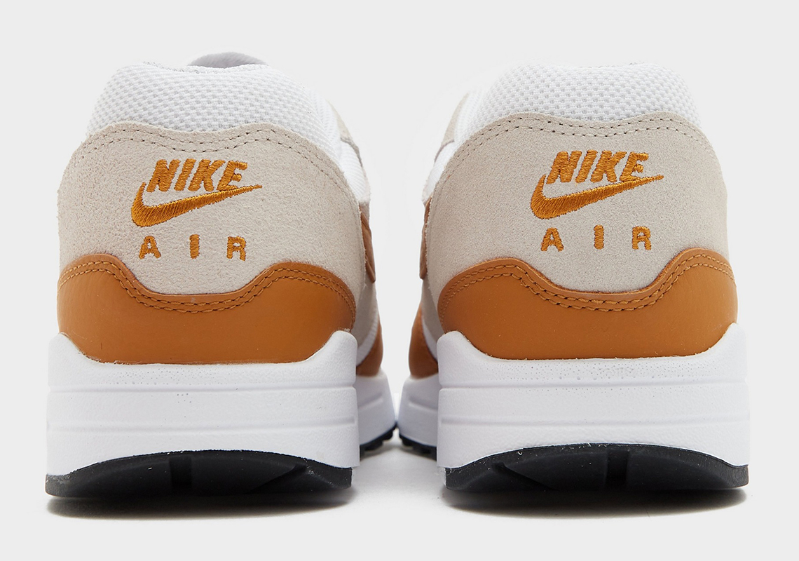 Đôi giày Nike Air Max 1 được phủ màu Magma Orange trên miếng che bùn - 4