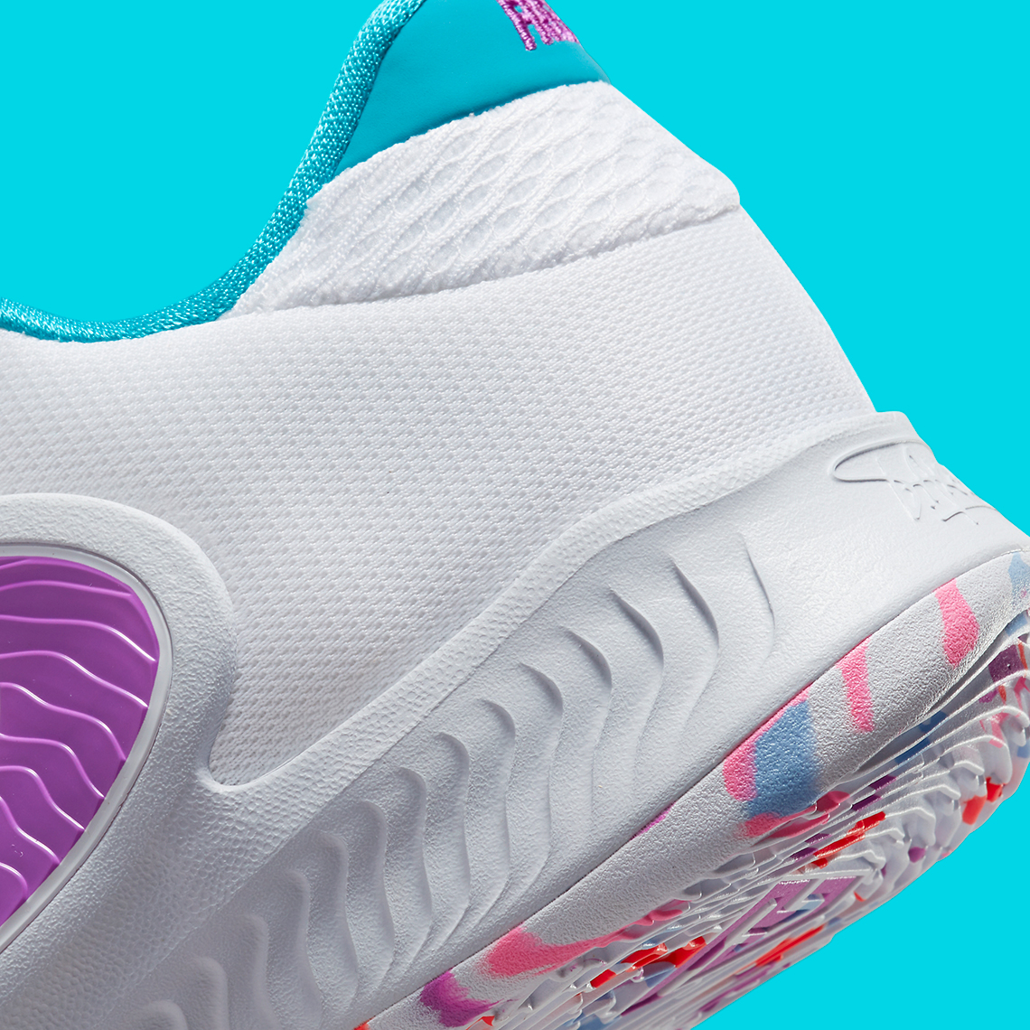 Đôi giày Nike Zoom Freak 4 trẻ em xuất hiện với hình ảnh Giấc mơ hoa vân anh - 8
