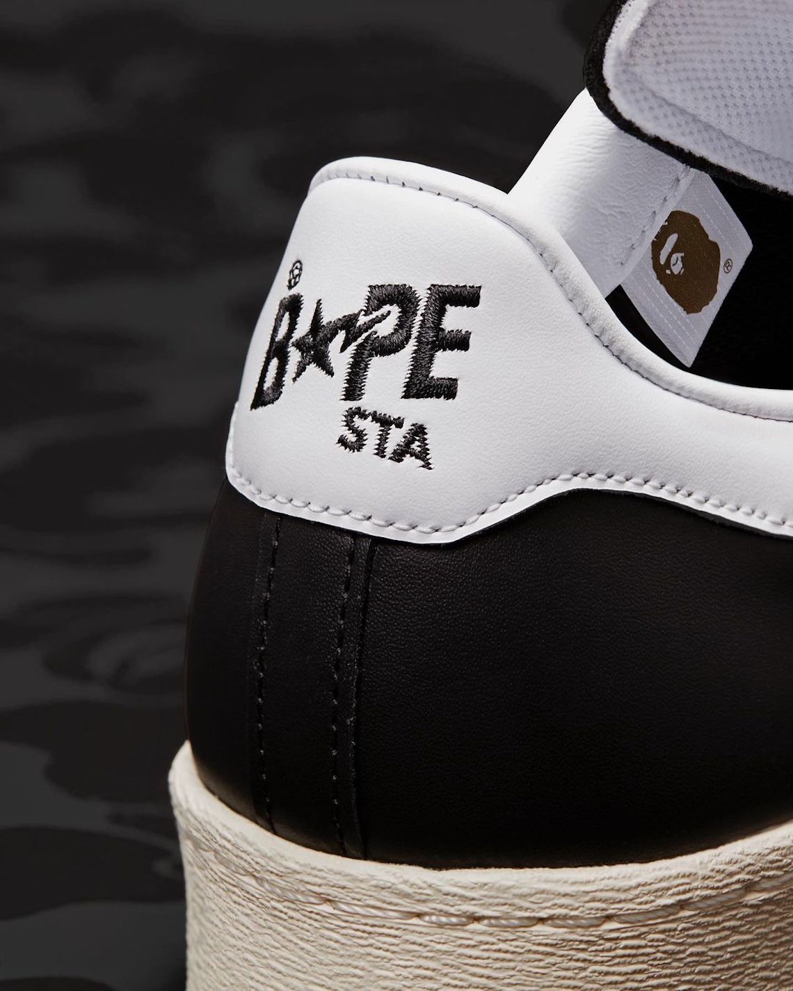 Đôi giày sneaker A BATHING APE® x adidas Superstar Black/White - 6